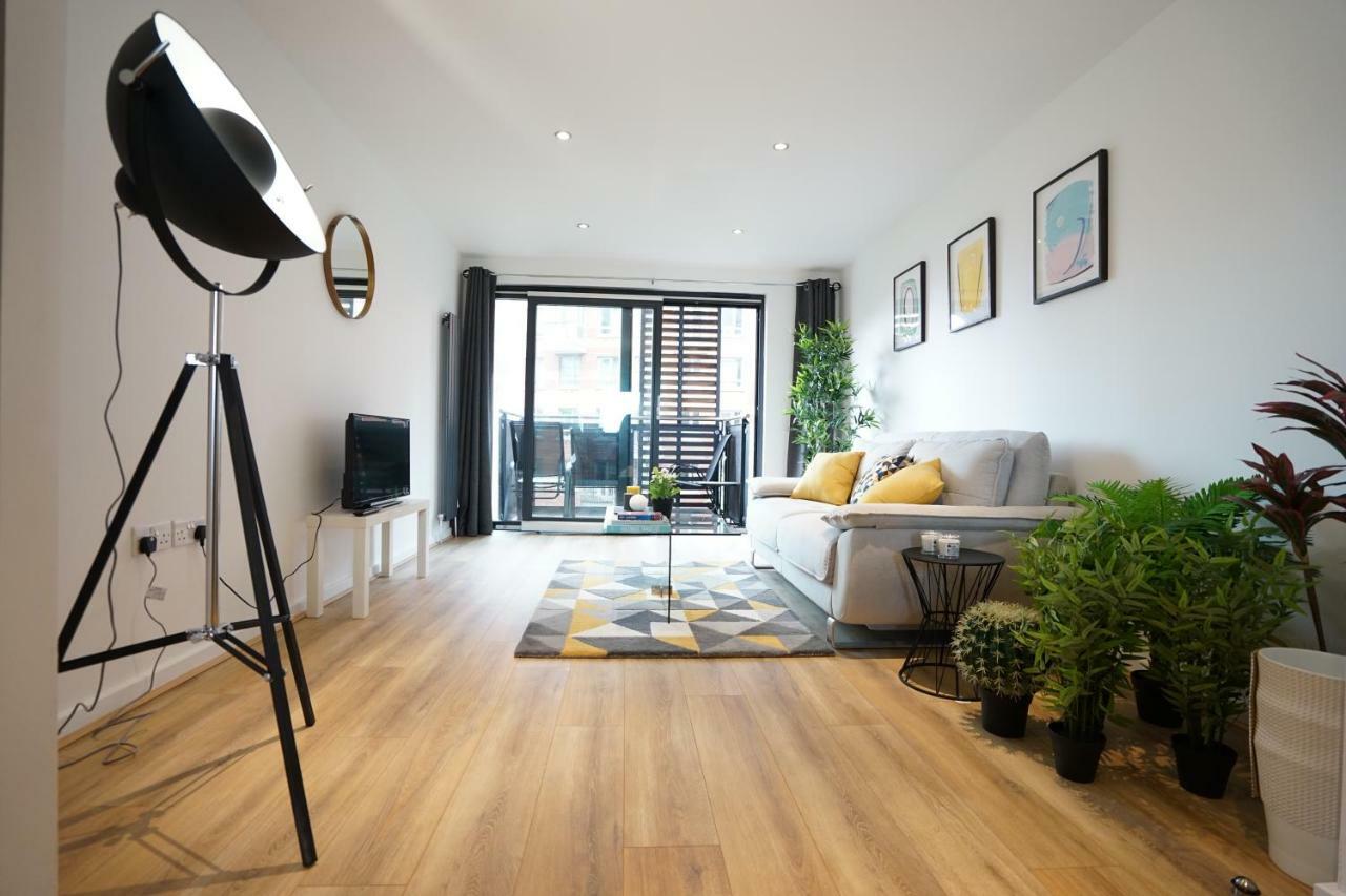 Perfectly Located Stunning Apartment Лондон Екстер'єр фото