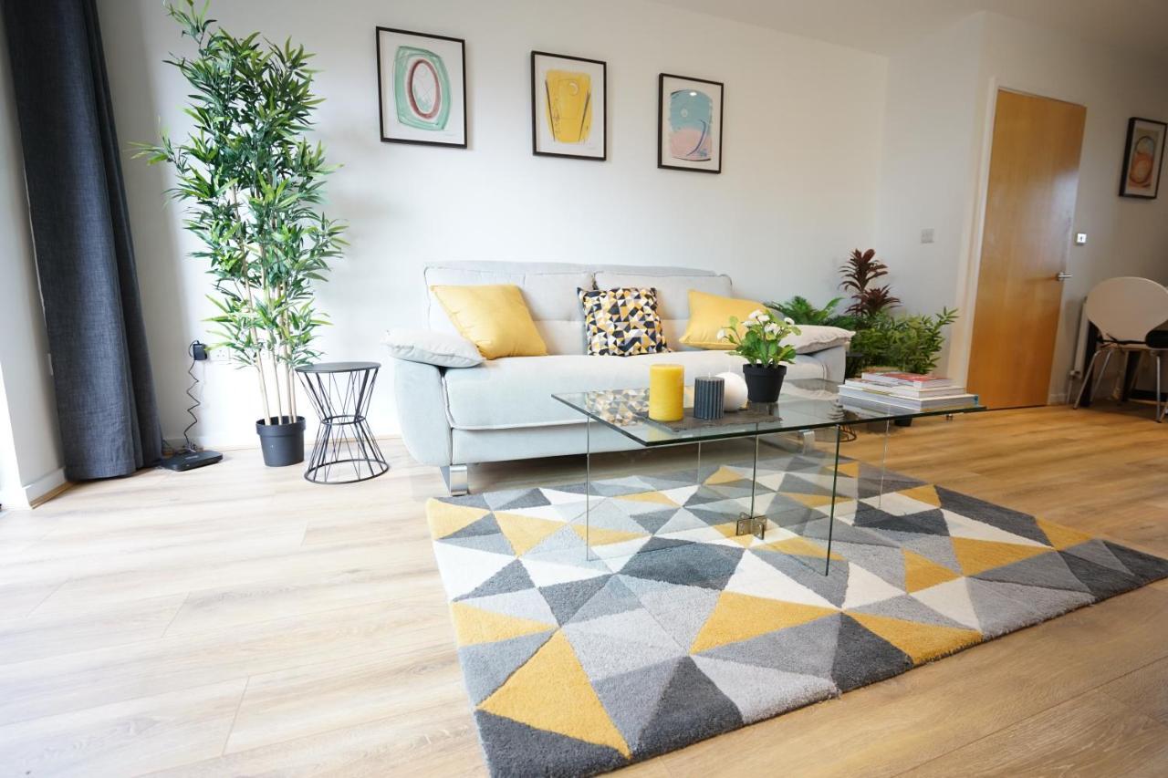 Perfectly Located Stunning Apartment Лондон Екстер'єр фото